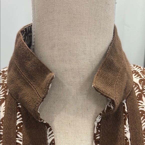 Brown and White Palm Print Women's Top - Picture 6 of 8